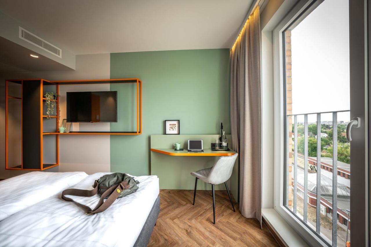 Loginn Hotel Berlin Airport المظهر الخارجي الصورة