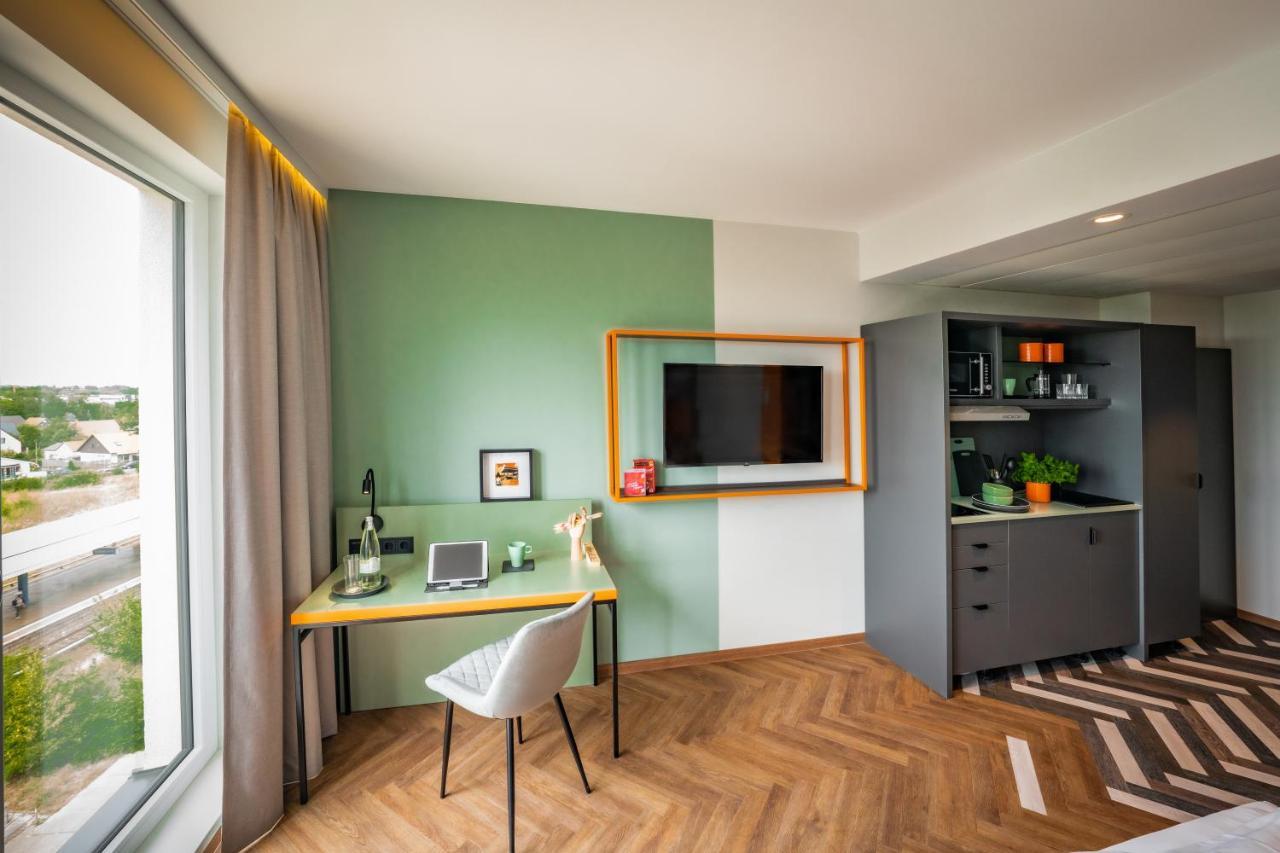 Loginn Hotel Berlin Airport المظهر الخارجي الصورة